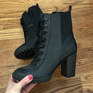 Elegant Black Heeled Boots